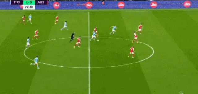 1682541836458097219.gif 曼城28.gif